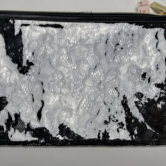 Victoria's Secret Black Lace Make Up Bag - Picture 5 of 6